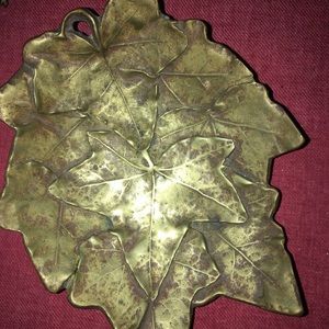 English ivy Cameron brass ashtray trinket dish